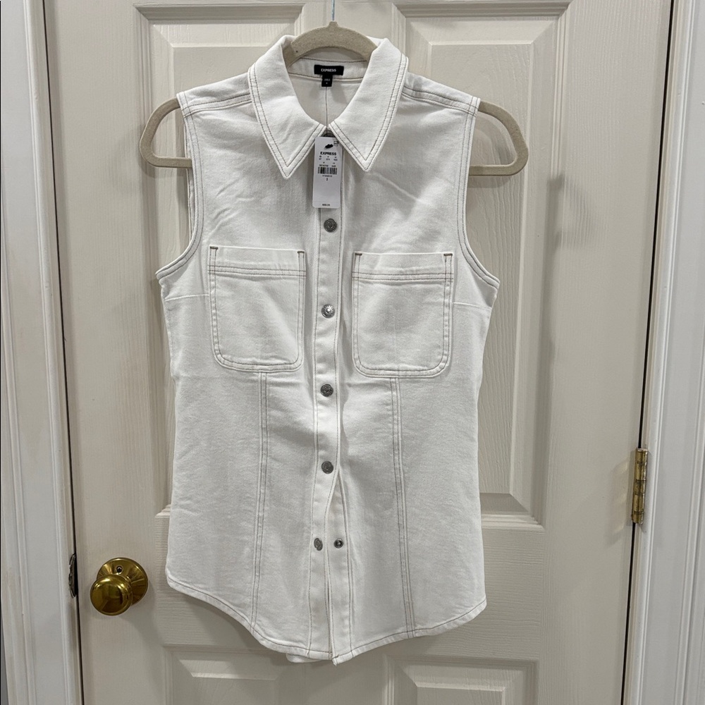 Express western inspired White Sleeveless Button-Down Shirt
